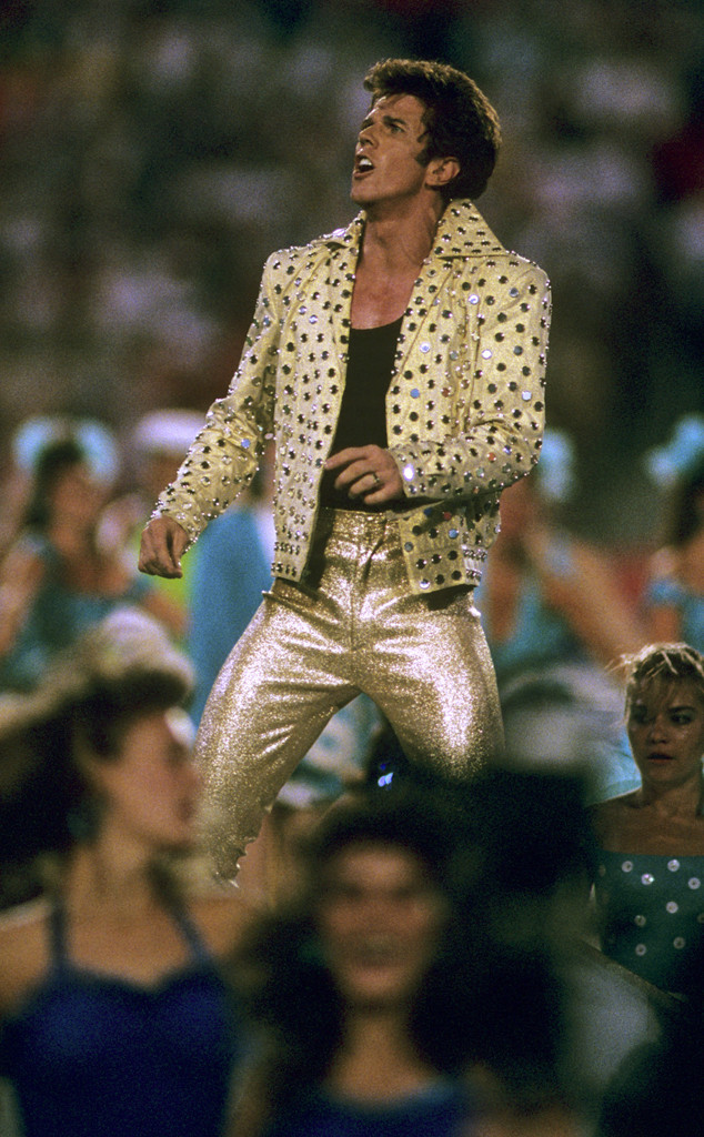 Photos From Super Bowl Halftime Show Controversies E Online